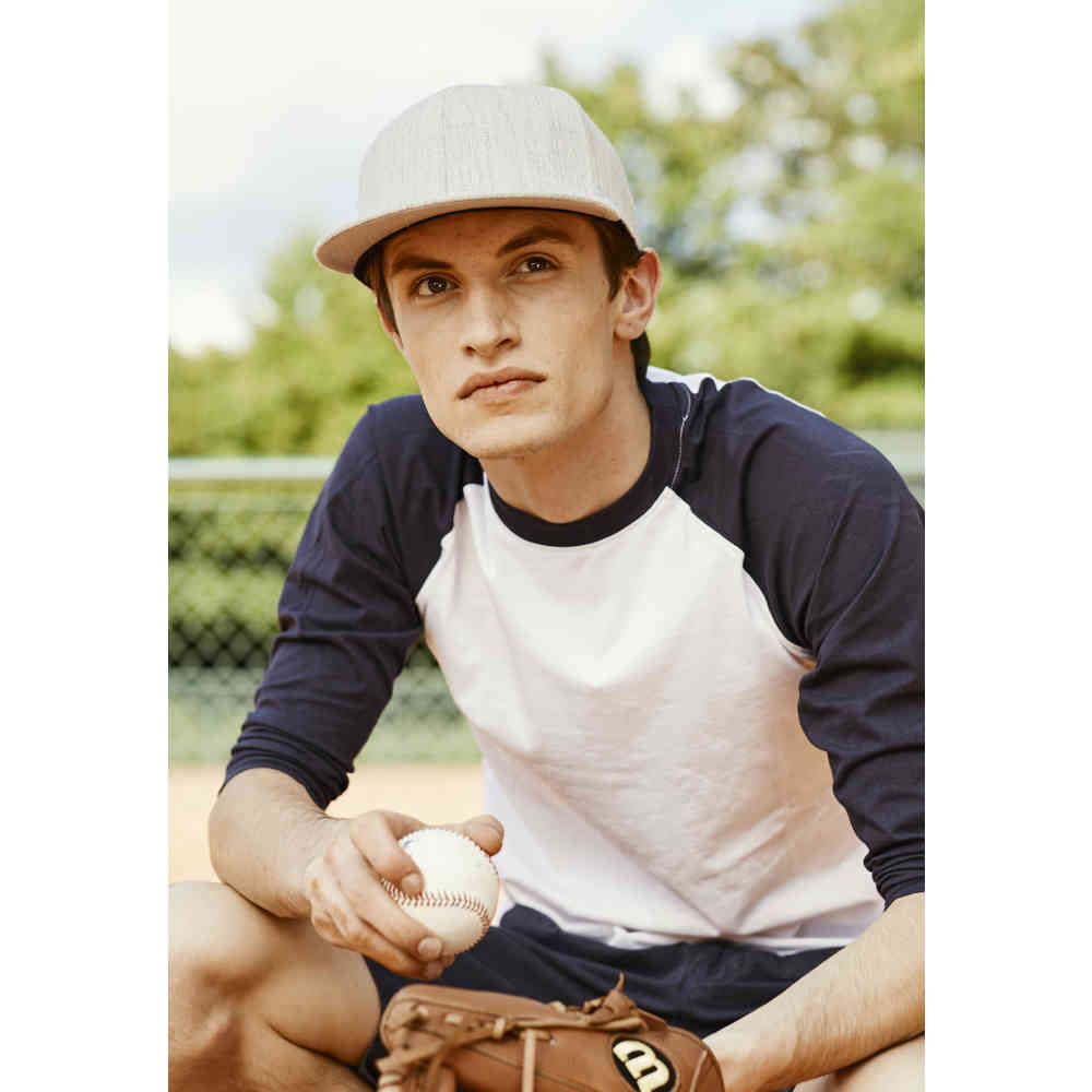 Urban Classics - Premium 210 fitted Pet - Creme